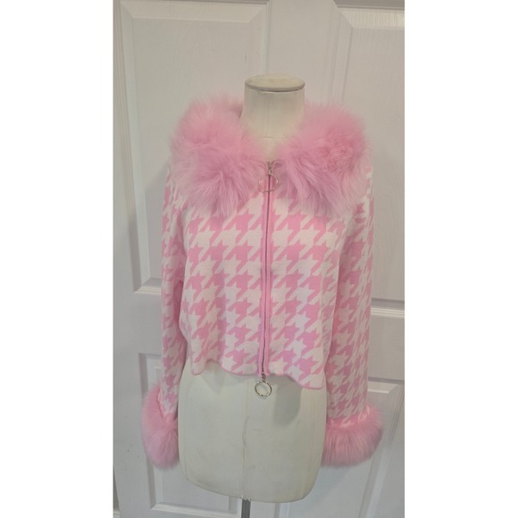 NWT Show Me Your Mumu Pink Houndstooth Faux Fur Trim Zip Crop Cardigan 1X - Picture 1 of 6